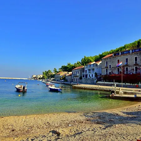 Damjanovic By Interhome Nyaraló *