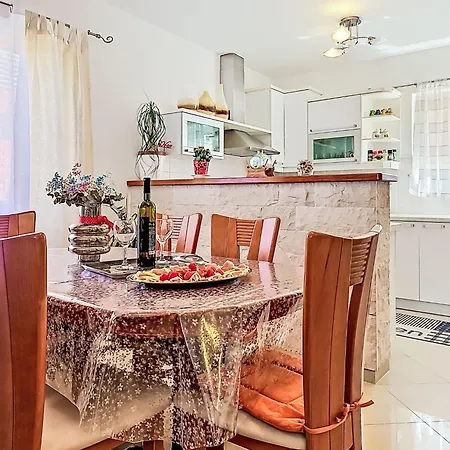 Damjanovic By Interhome Сasa de vacaciones