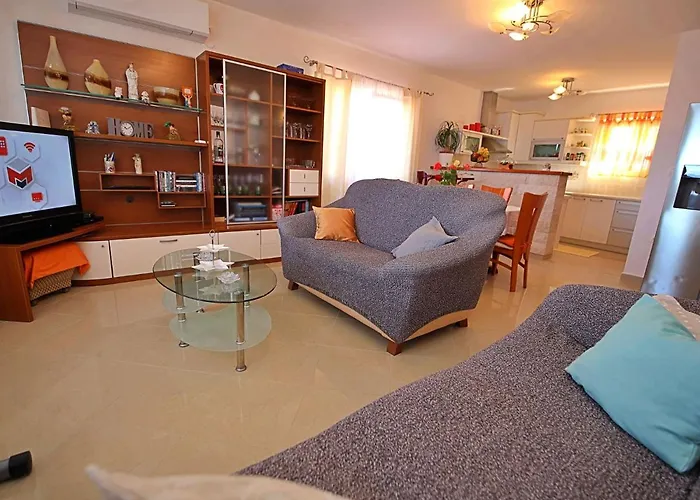 Damjanovic By Interhome Tatil Evi