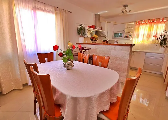 Damjanovic By Interhome Tatil Evi *